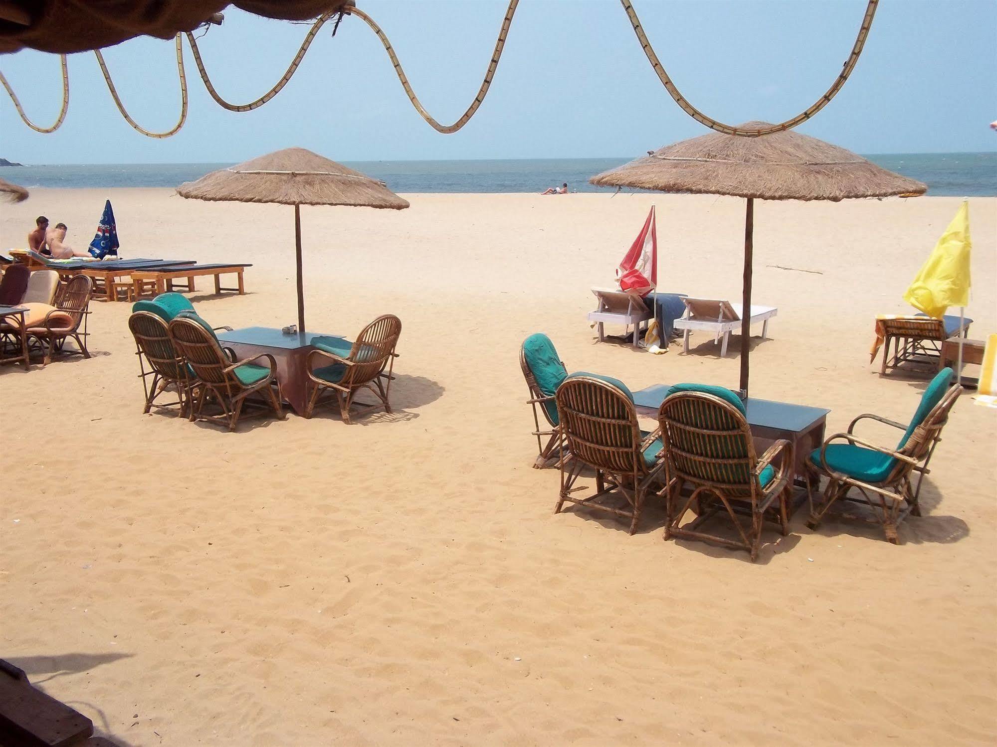 Tivai Beach Cottages Calangute Extérieur photo