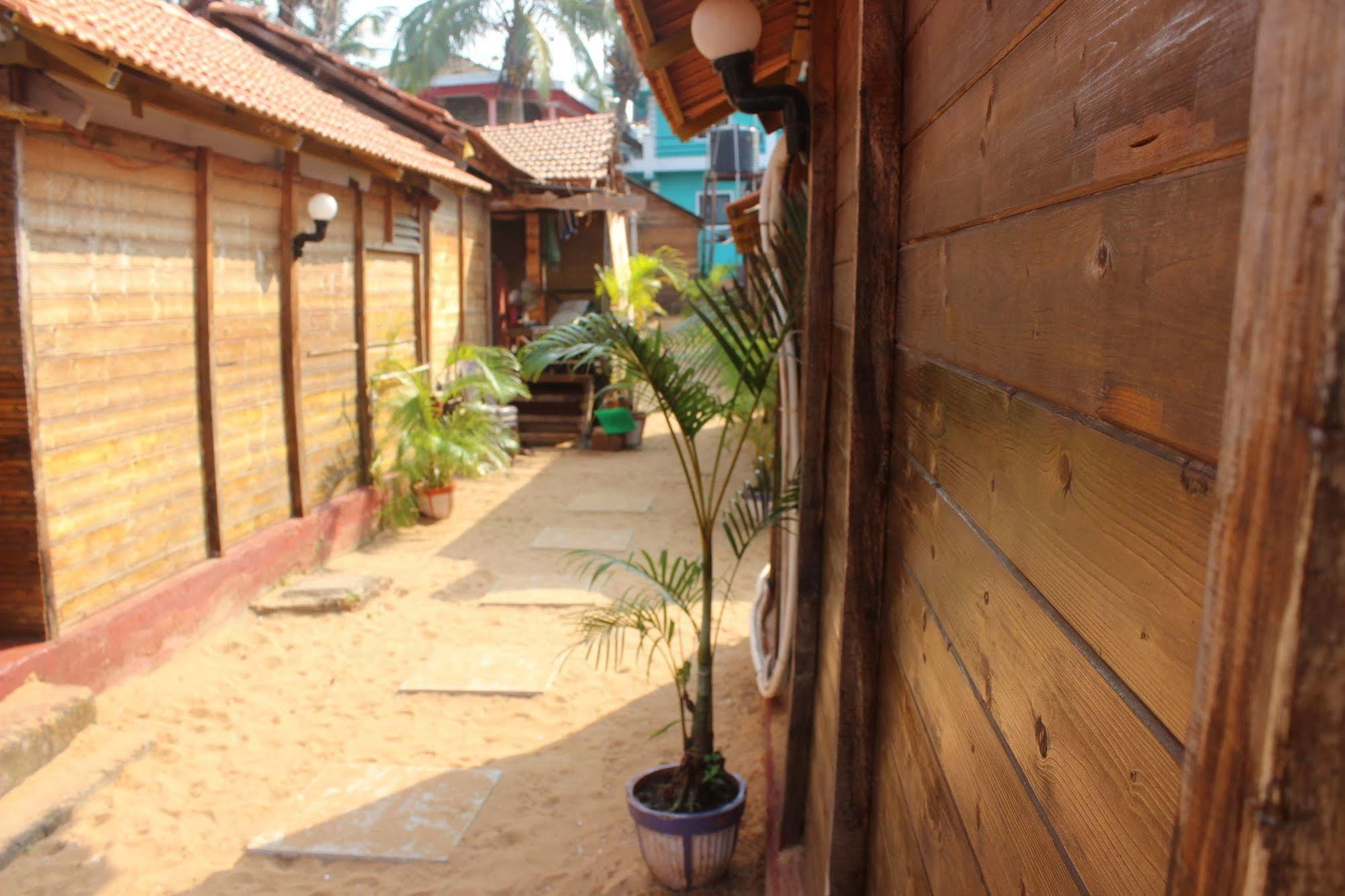 Tivai Beach Cottages Calangute Extérieur photo